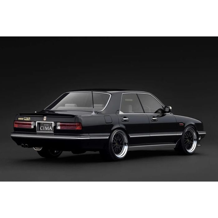 イグニッションモデル 1/18 ニッサン グロリア シーマ (Y31) ブラック