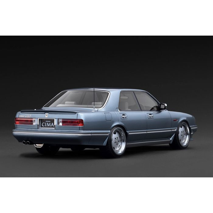 NISSAN GLORIA CIMA (Y31) Light Blue (1/18 Scale) ティーケー