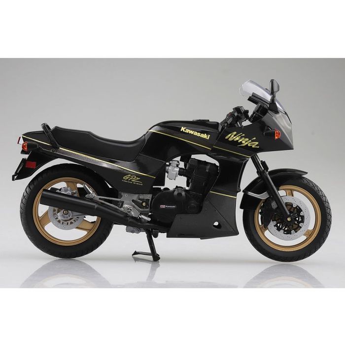 アオシマから塗装済み1/12スケールモデル「KAWASAKI Ninja ZX