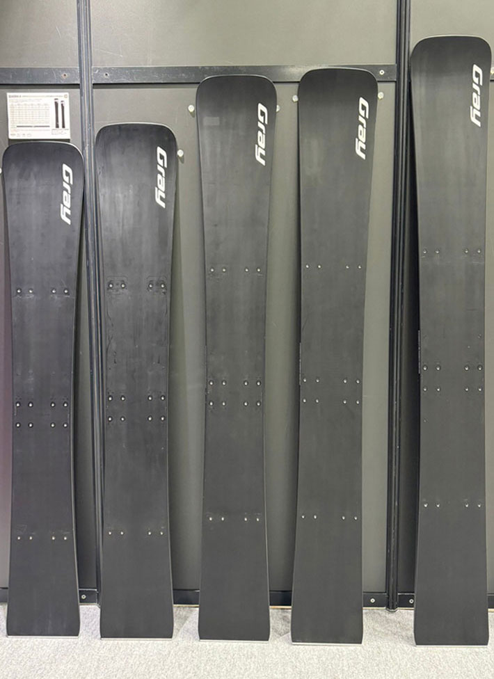 在庫限り 24-25 GRAY SNOWBOARDS グレイ QUADRA II クアドラ ツー