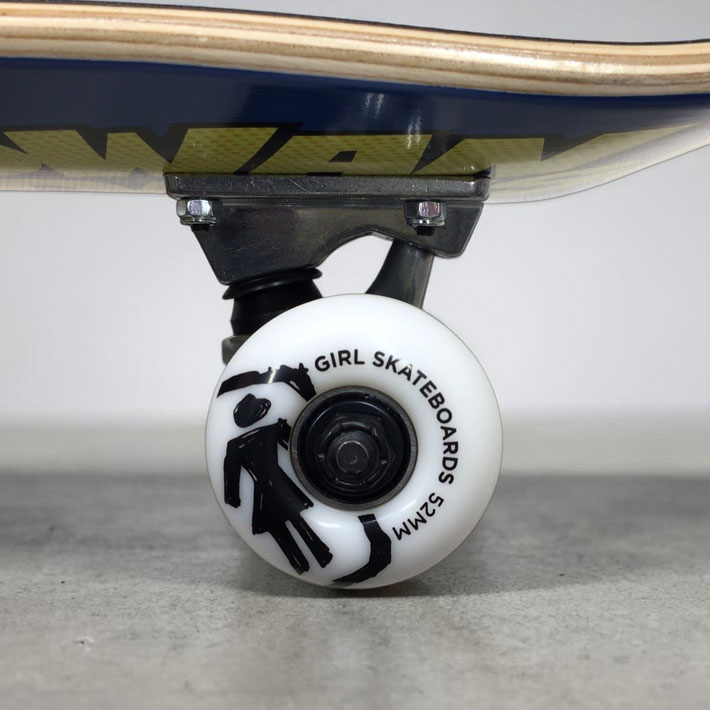 CHOCOLATE ガール スケートボード コンプリート GIRL SKATEBOARD BLAMM