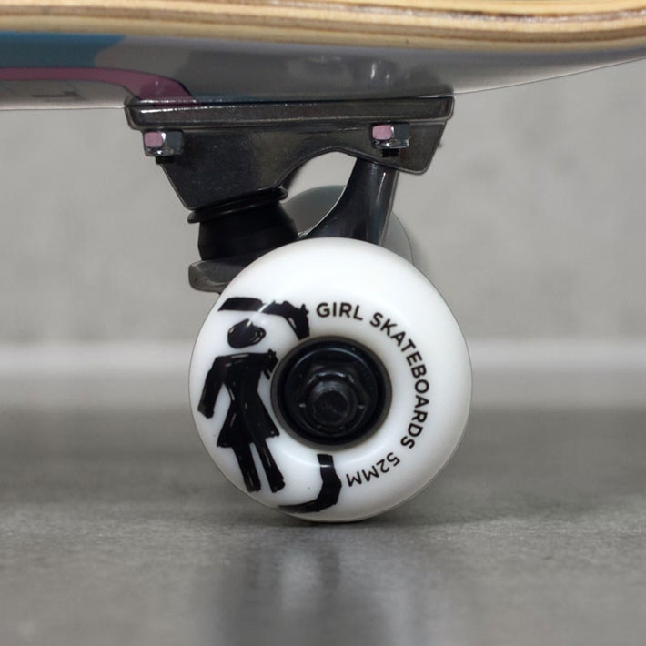 CHOCOLATE ガール スケートボード コンプリート GIRL SKATEBOARD HELLO