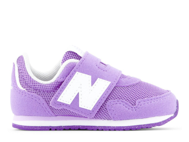 新品未使用　New Balance パープルとピンク　14.5センチと15センチ ニューバランス パープル（サイズ（cm）：14.5cm）のおすすめ