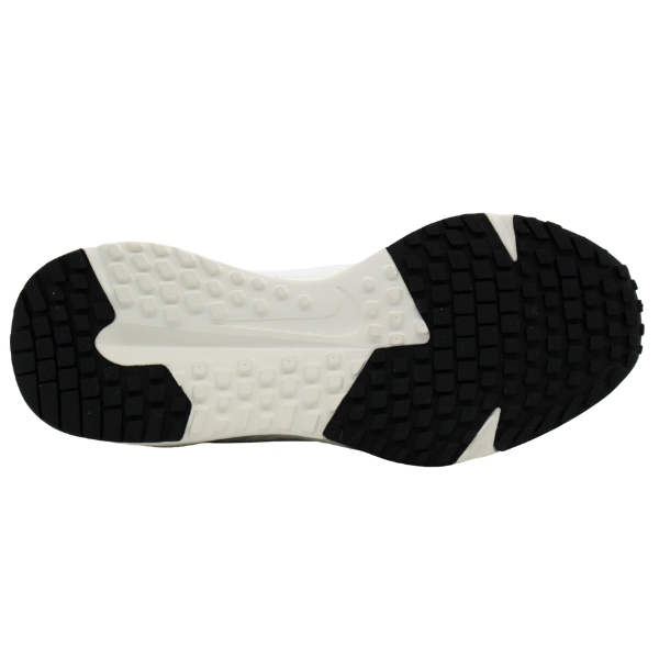 NIKE（ナイキ） スニーカー レディース 靴 白 ホワイト シルバー 歩き