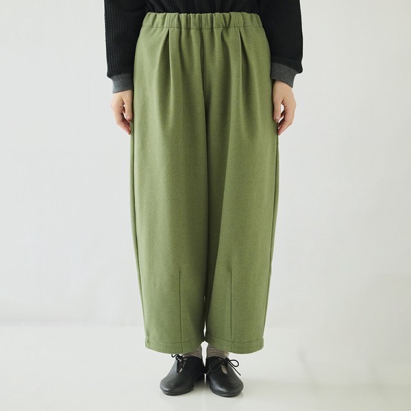 cloud nine クラウドナイン 表起毛裾ダーツ入り9分丈バルーンパンツ