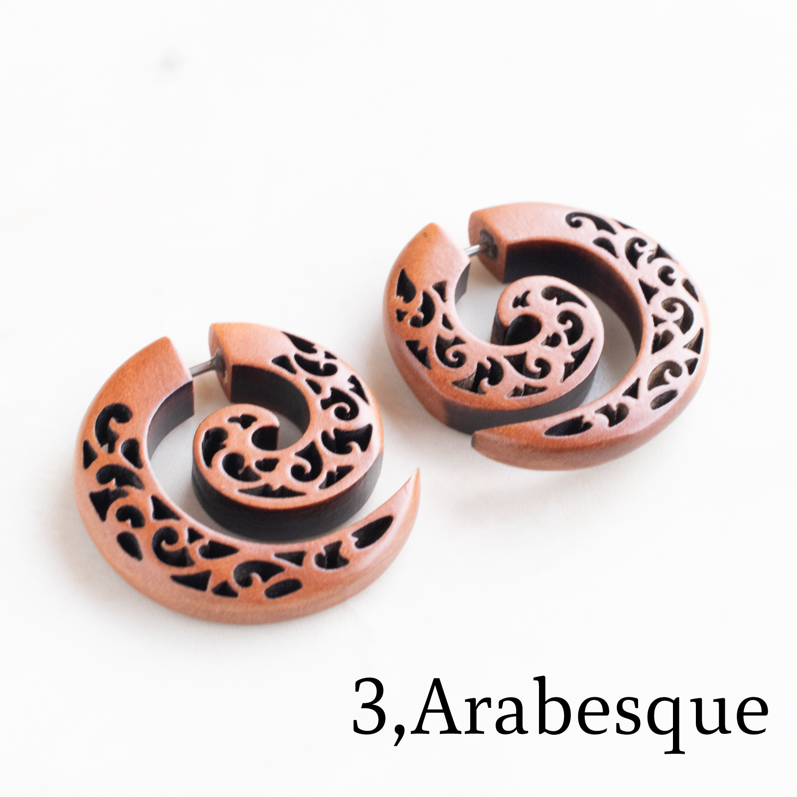 ウッドカービングピアス 101 Wave 木製ピアス 金属アレルギー対応 フェイクゲージ トライバルデザイン 民族模様 |  | 03