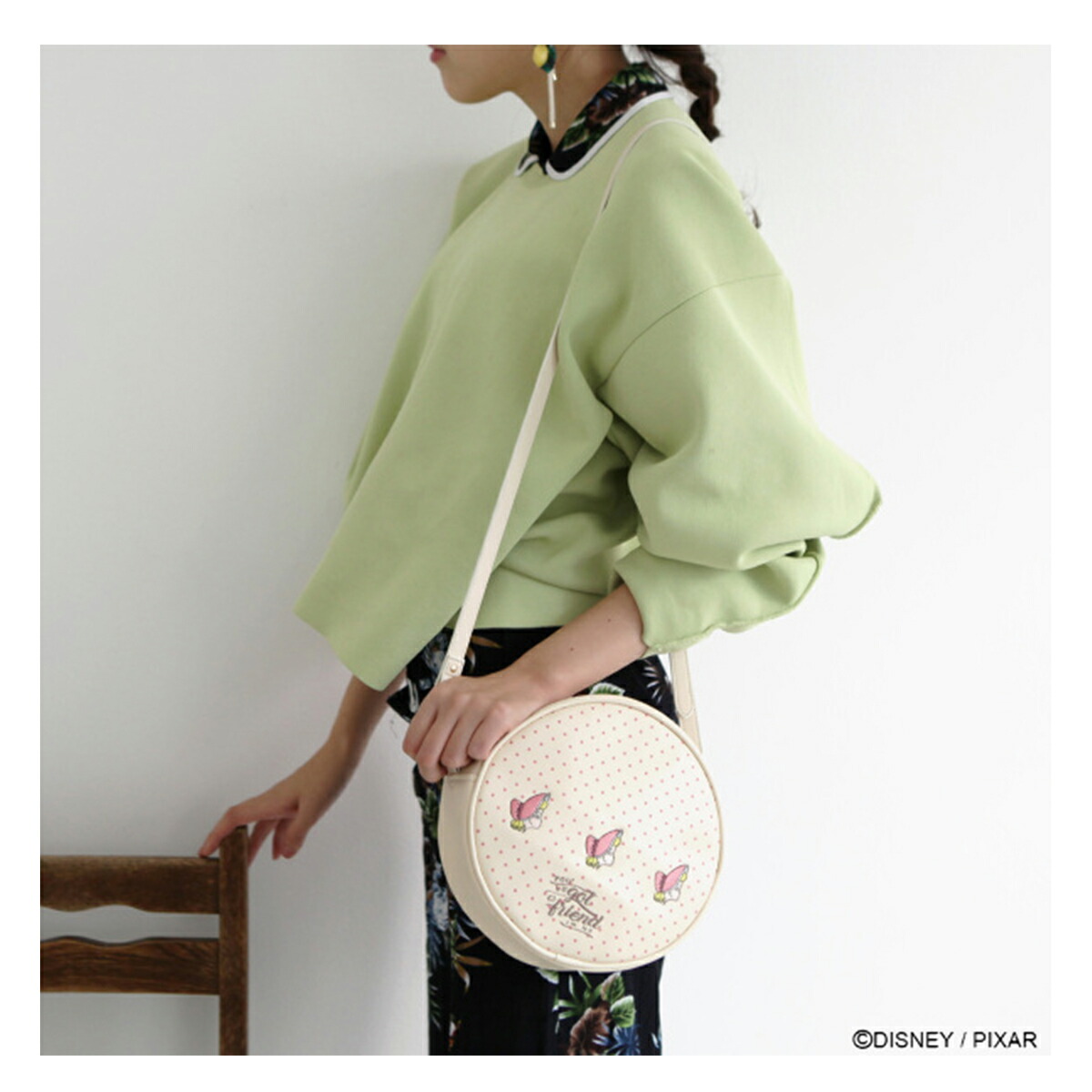 バッグ ポーチ トイストーリー サークルバッグ 小物入れ クラッチ 刺繍