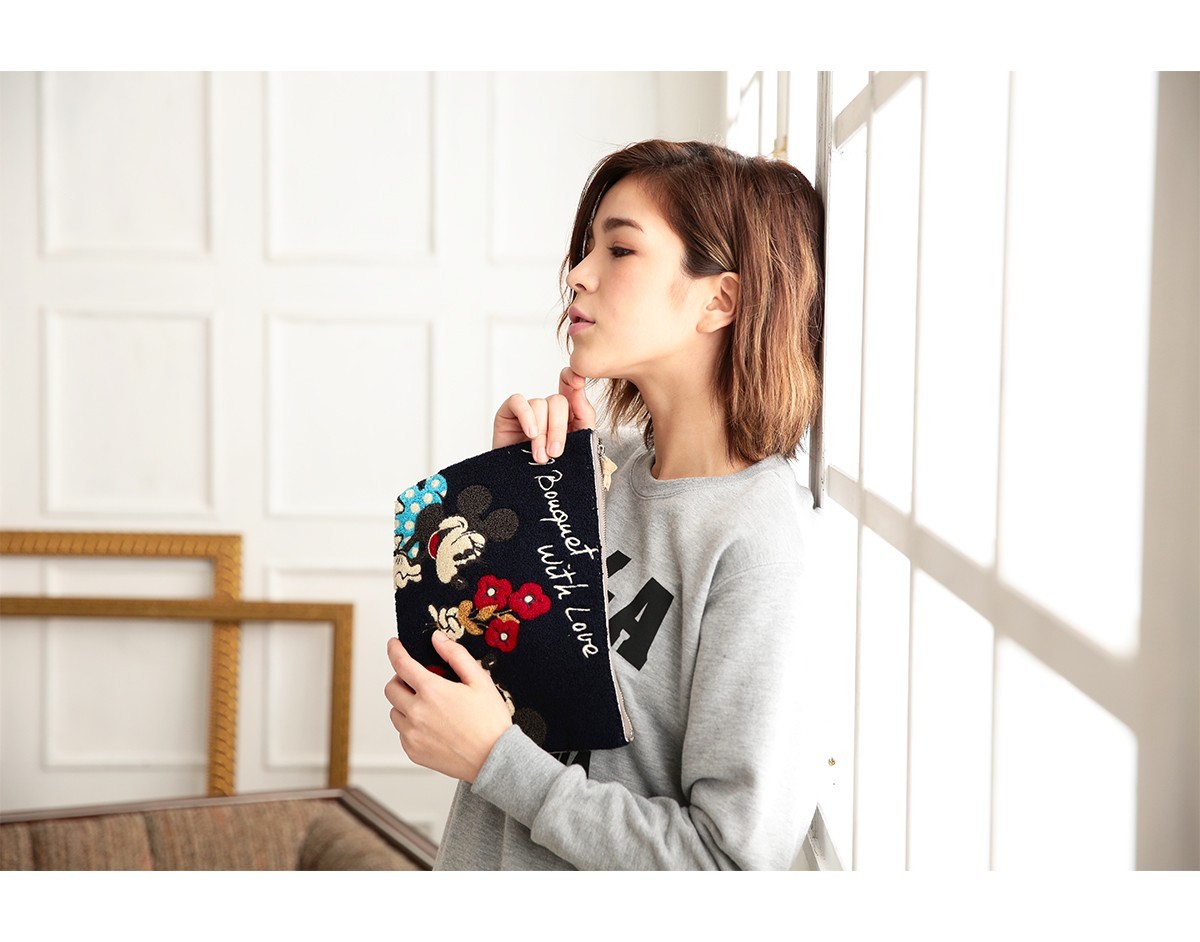 ディズニー クラッチ バッグ ポーチ サガラ レディース プリンセス