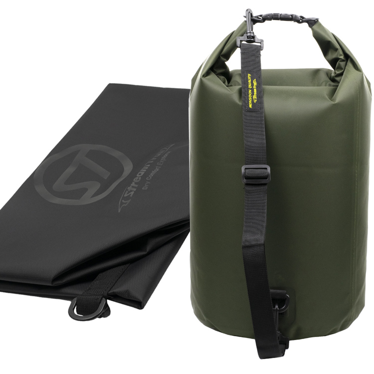 スポーツバッグ