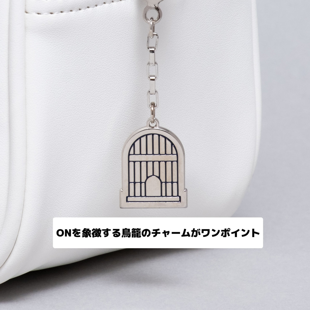 FILA BTSコラボ ショルダーバッグ (BTS X コラボバック「ON