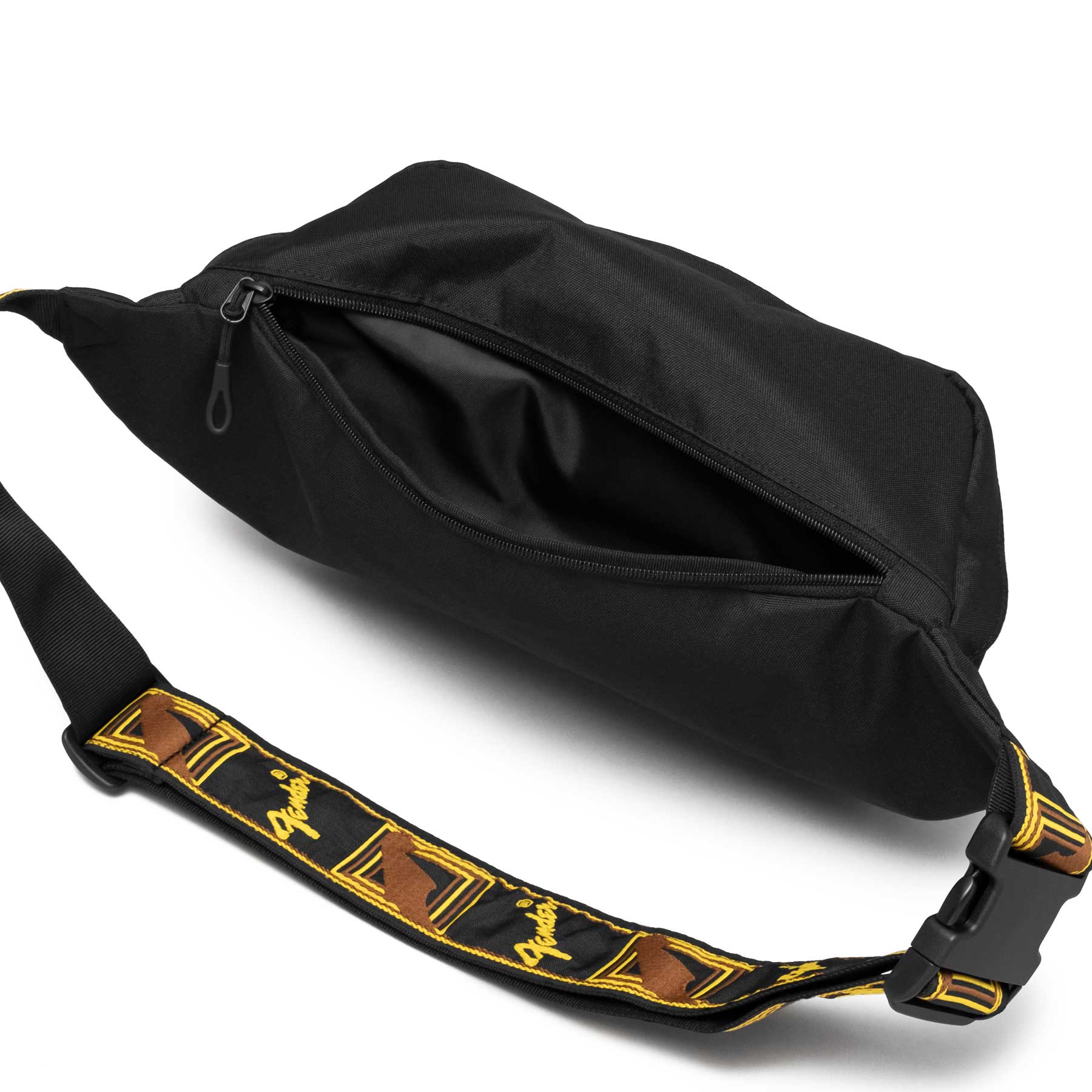 美品！ストラトタイプ・バインディングにfenderストラップ・ソフトケース付き♪ 美品！ストラトタイプ・バインディングにfenderストラップ・ソフト