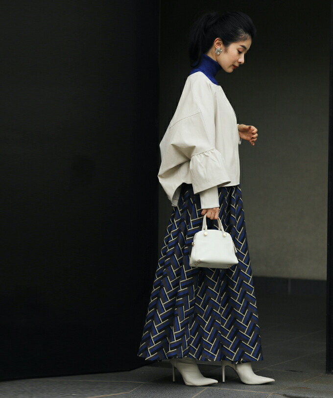 一回短時間使用のみ　cawaii ハードになりすぎない フリル袖 エコレザー 一回短時間使用のみ cawaii ハードになりすぎない フリル袖 エコレザー