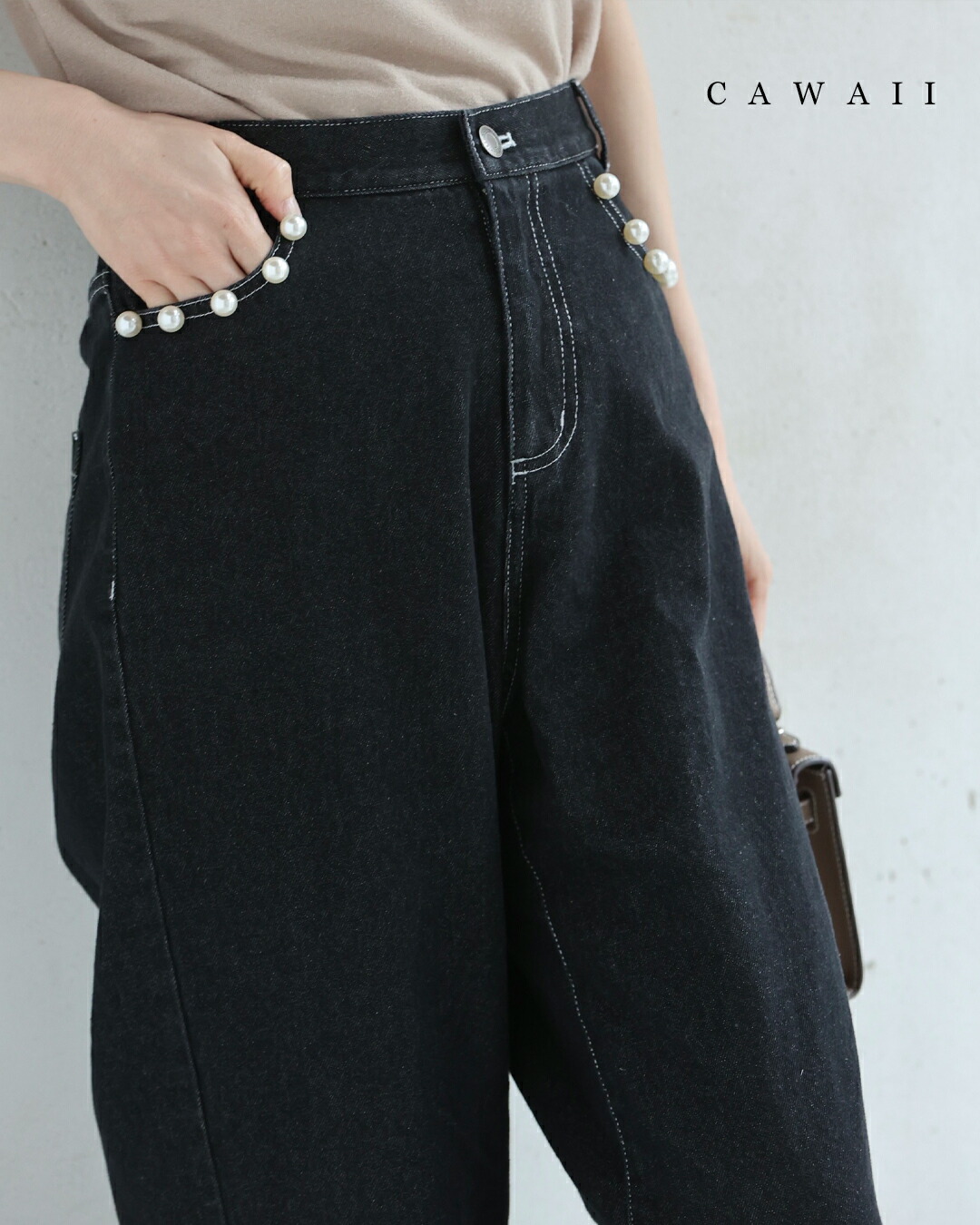 新作3月24日 縁取りパールポケットのデニムパンツ cawaii fse00087od S~M対応 春夏 秋冬 1年中 綿 コットン 無地 ヘビロテ 前ファスナー 裾スリット 万能 着回し ゆったり ブラック 長ズボン 後ろゴム おしゃれ レディース ファッション 大人 ママ ミセス 30代 40代 50代 SからM対応 縁取りパールポケットのデニムパンツ : CAWAII - 通販