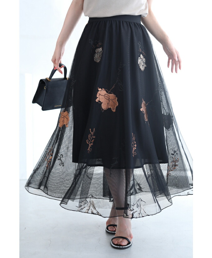 黒 花刺繍ワッペンのチュールミディアムスカート : w54453od : CAWAII