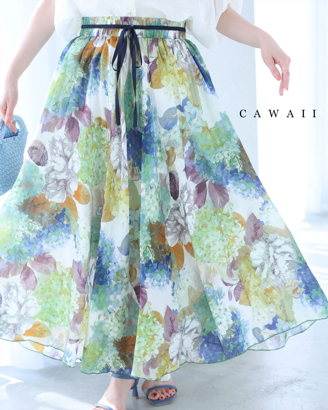Sから3L対応 たっぷり広がるアートな花画ロングスカート : CAWAII