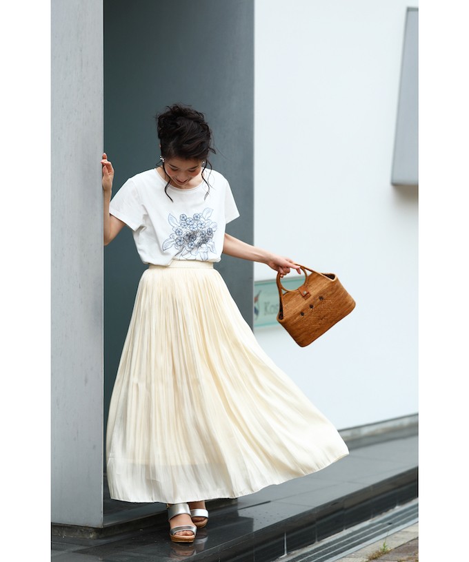 新品タグ付き】毎日洗える シャイニー光沢スカートロング丈タイプ マキシ丈 