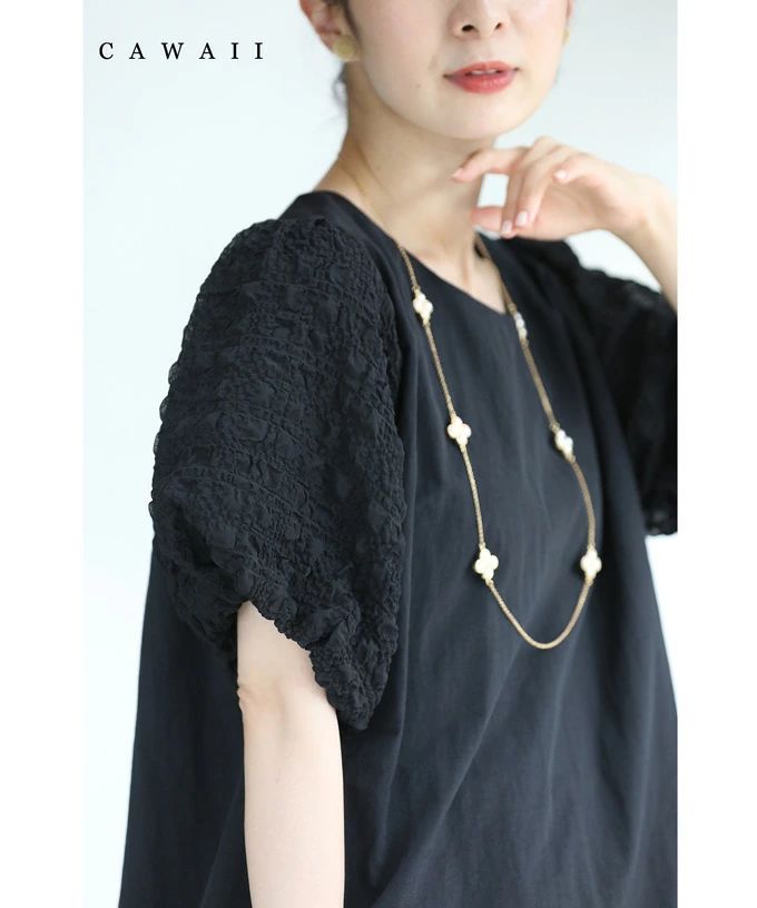 再入荷6月24日 （S~2L対応）（黒）ぽこぽこ浮き立つ柄のふんわり袖Aラインチュニック wkg00445 cawaii レディース ファッション トップス カットソー ぽこぽこ レース 切替デザイン 他にはない オシャレ 個性的 シンプル 半袖 ミセス 30代 40代 50代 8月8日 母の日 Sから2L対応 黒 ぽこぽこ浮き立つ柄のふんわり袖Aラインチュニック