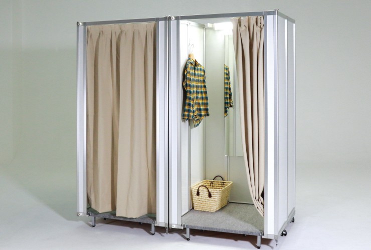 簡易更衣室／フィッティングルーム