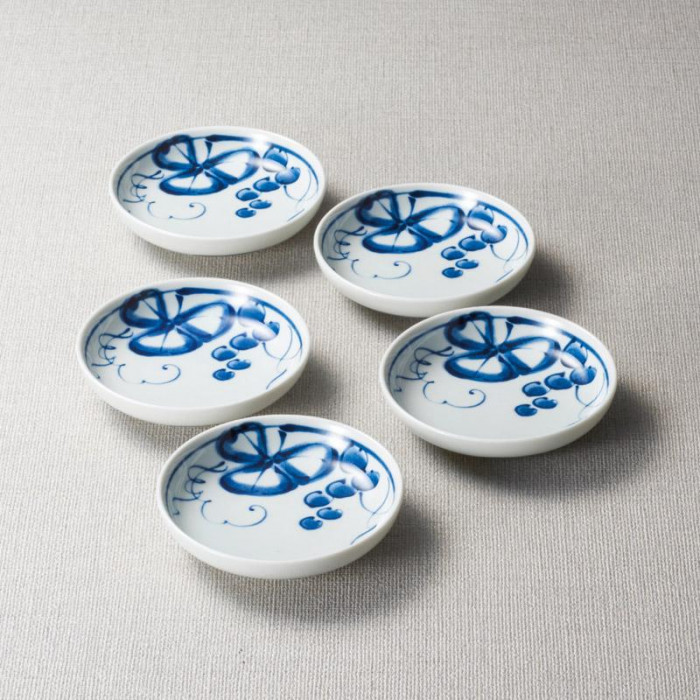 波佐見焼　青磁小皿　5枚 波佐見焼 古染青磁ぶどう絵 小皿5枚揃 009-468M 5210-101 : オーバー