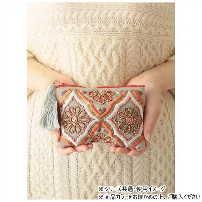 東京かんかん ビーズ刺繍ミニフラットポーチ ベージュ M42-0925BE