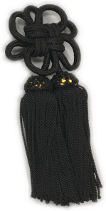 組紐付きタッセル 白・赤・紫・黒 菊結び ハンドメイド アクセサリー 
