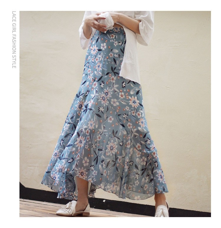 新品未使用　 human woman　ロングスカート　М　花柄 human woman｜ヒューマンウーマンのスカート（花柄・ボタニカル