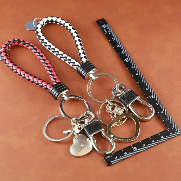 送料無料 キーホルダー ペアセット ストラップタイプ ギフト カップル