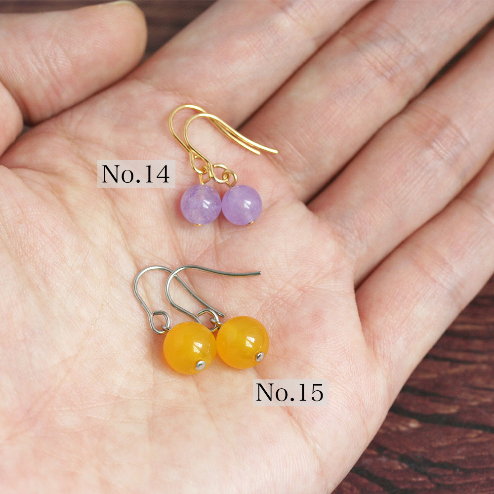 チェコガラスピアス チェコガラス 天然石 小粒 控えめ カラフル 金属アレルギー対応 イヤリング変更無料 ステンレス 316L ゴールド シルバー 樹脂ピアス チタンピアス ステンレスピアス 金アレ