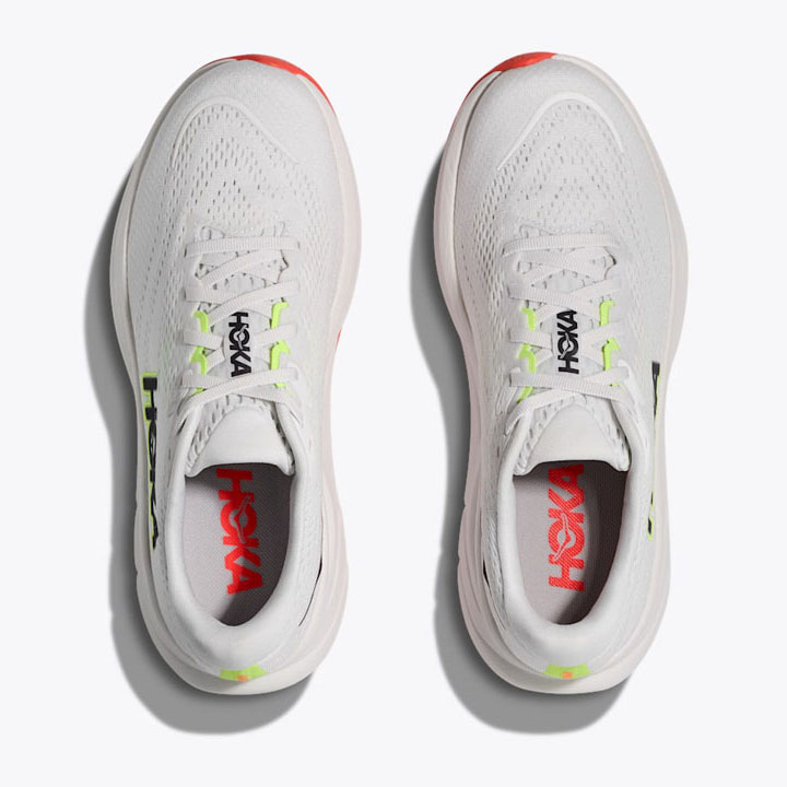 HOKA ONEONE ランニングシューズ レディース（色：ホワイト系