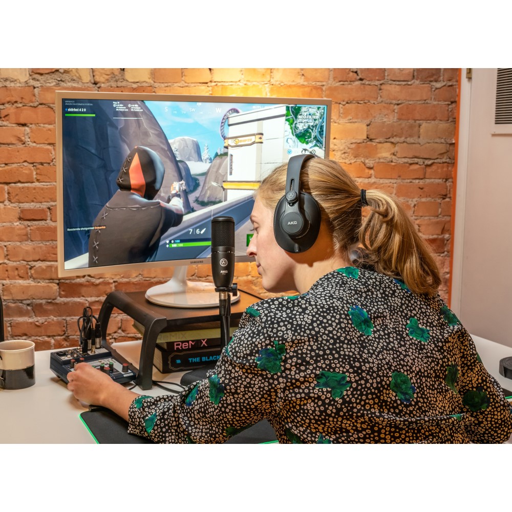 AKG P10倍 AKG K371-BT-Y3 Bluetooth対応 モニターヘッドホン | プロ用