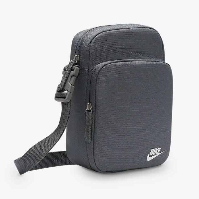 だ*ま様 Nike ボディバッグ ブラック　ワンショルダー　激レア NIKE（ナイキ） ボディバッグ NSW クロスボディバッグ 1 FZ6133-011