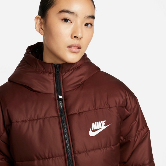 NIKE（ナイキ） レディース ジャケット ジャンパー アウター 上着