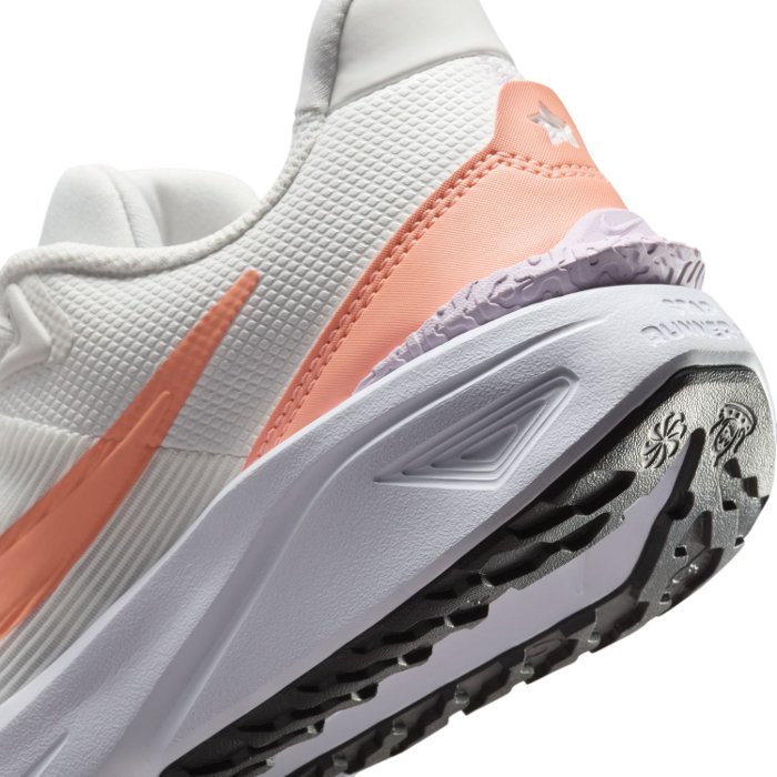 NIKE(ナイキ) 爆買 ジュニア ランニングシューズ スター ランナー 4 NIKE(ナイキ) 爆買 ジュニア ランニングシューズ スター ランナー 4
