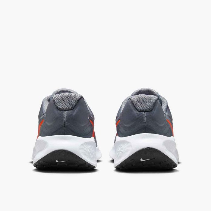 NIKE（ナイキ） 爆買 メンズ ランニングシューズ レボリューション 7