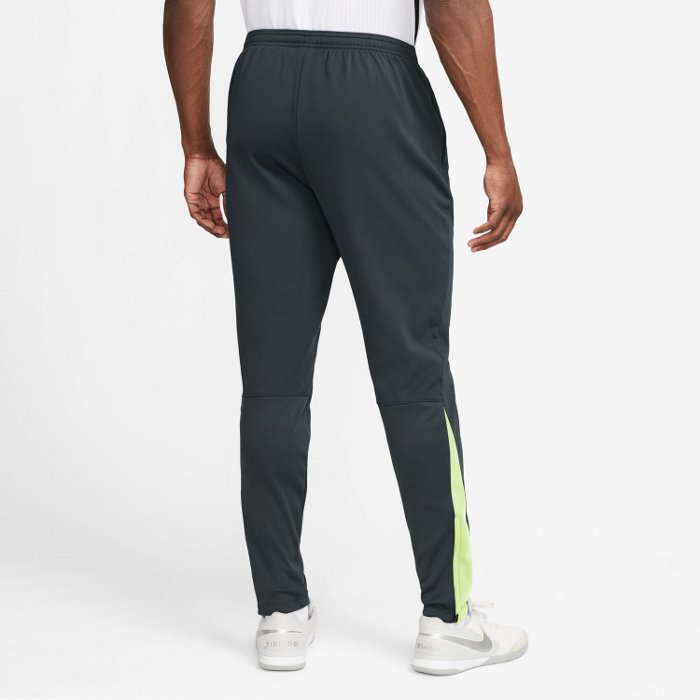 NIKE（ナイキ） 爆買 メンズ トレーニング セットアップ 上下セット