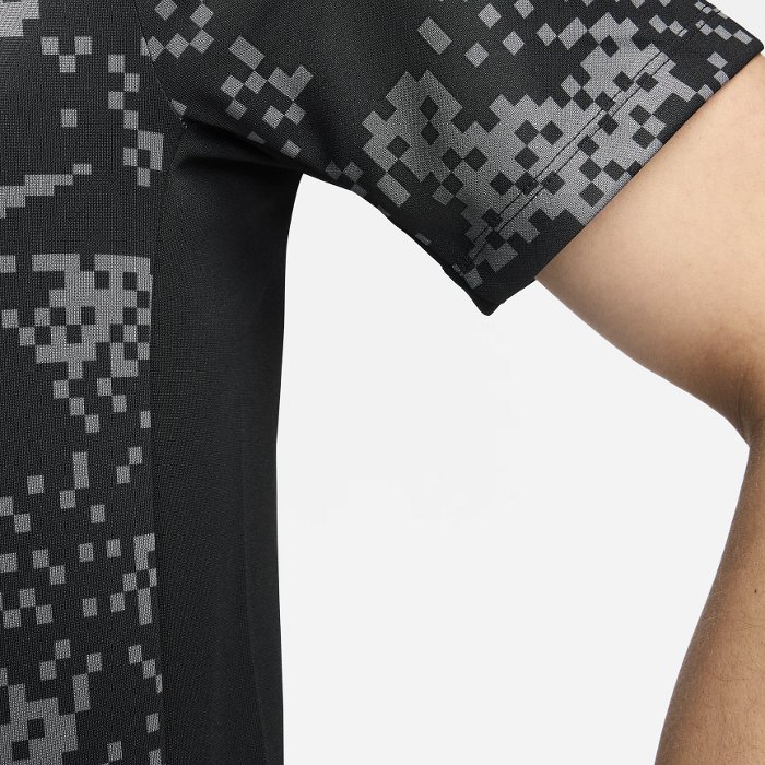 NIKE（ナイキ） 爆買 メンズ 上下セット サッカーウェア フットサル