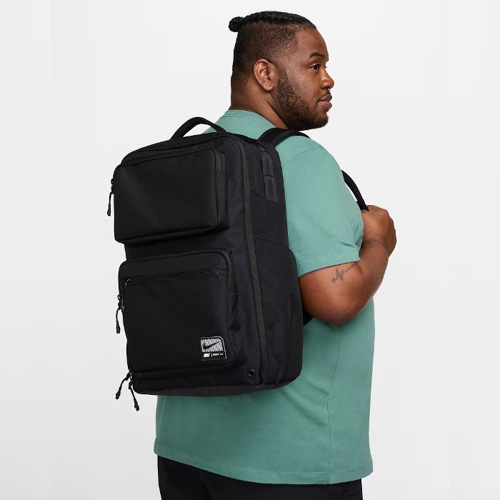 Nikeリュック・バックパック　26L NIKE/ナイキ】ビッグブランドロゴ バックパック/ 26L/ HAYWARD
