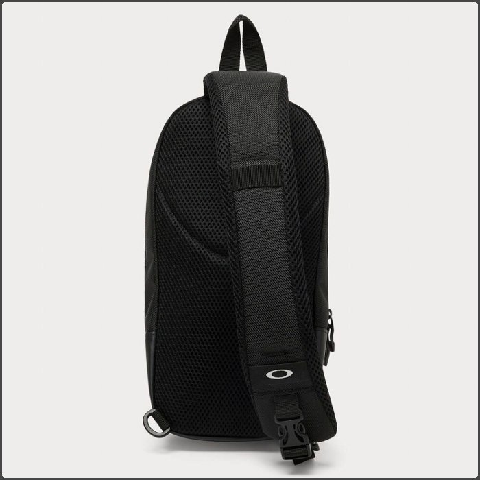 正規品　Oakley オークリー　ボディバッグ ブラック　希少　ブラックタグ OAKLEY（オークリー） 爆買 ボディバッグ メンズ レディース 男女兼用