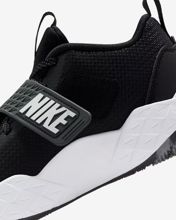 NIKE（ナイキ） 爆買 ジュニア バスケットボール シューズ バッシュ