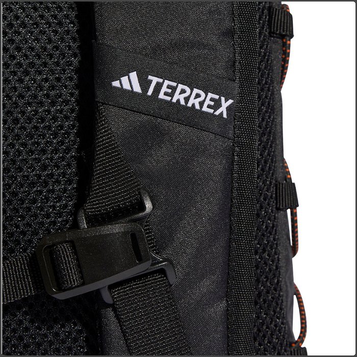 爆買 アディダス テレックス バックパック 20L メンズ レディース 男女兼用 リュック バッグ ブラック オリーブ adidas JUZ06 | adidas | 06