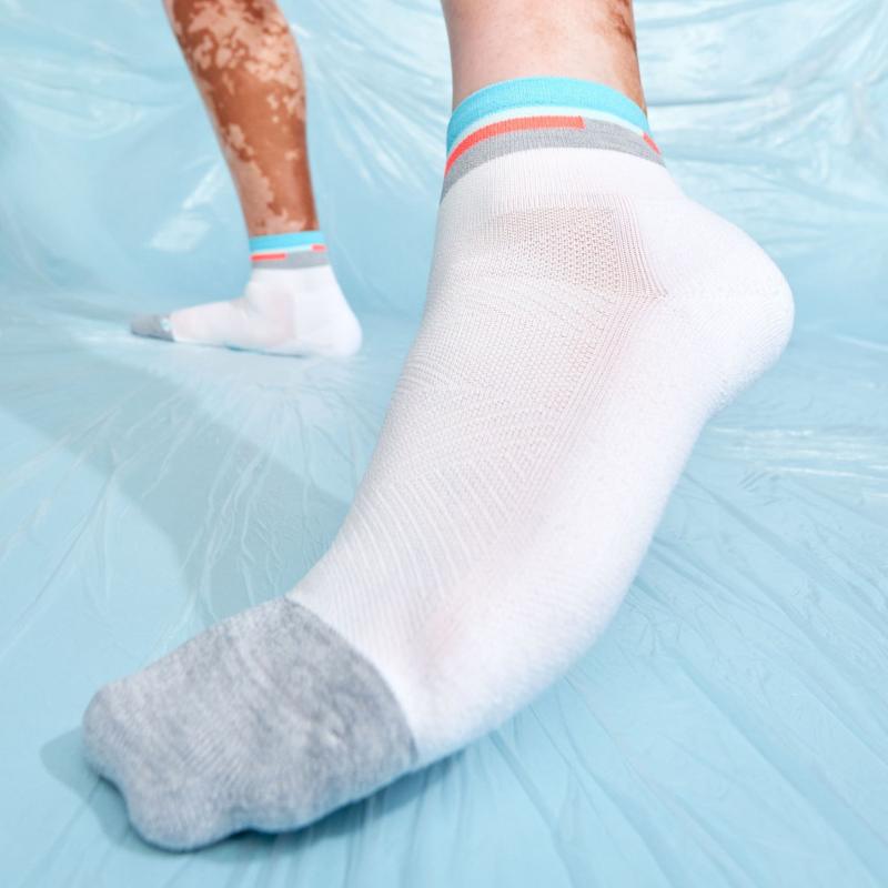 Feetures フィーチャーズ ELITE LIGHT CUSHION QUARTER 靴下 ソックス ランニングソックス ユニセックス 正規品 | feetures | 04