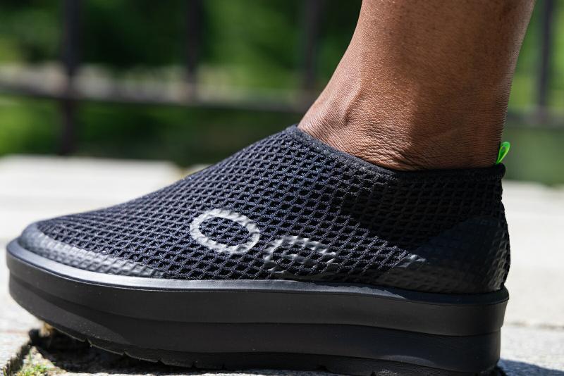 OOFOS ウーフォス Women's OOmega Chukka（ウーメガ チャッカ）リカバリーシューズ スニーカー 靴 メッシュ 衝撃吸収 スポーツ | OOFOS | 04