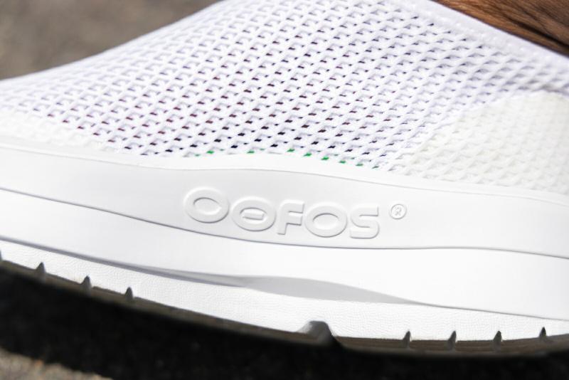 OOFOS ウーフォス Women's OOmega Chukka（ウーメガ チャッカ）リカバリーシューズ スニーカー 靴 メッシュ 衝撃吸収 スポーツ | OOFOS | 06