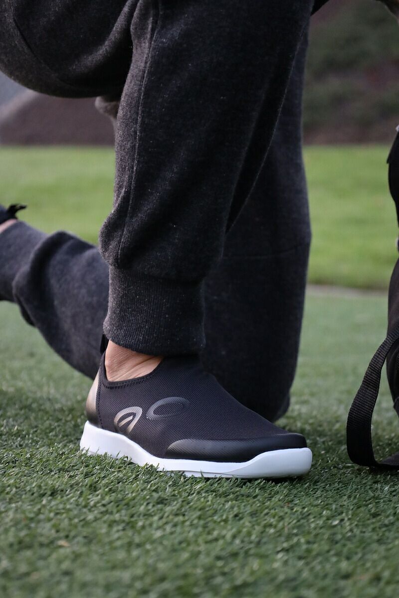 【国内正規品】OOFOS ウーフォス Men’s OOmg Sport（ウーエムジー スポーツ）メンズ リカバリーシューズ 靴 スリッポン ストレッチ性 衝撃吸収 | OOFOS | 13