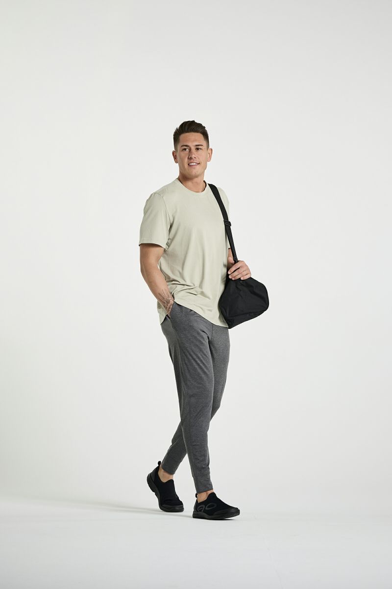 【国内正規品】OOFOS ウーフォス Men’s OOmg Sport（ウーエムジー スポーツ）メンズ リカバリーシューズ 靴 スリッポン ストレッチ性 衝撃吸収 | OOFOS | 15