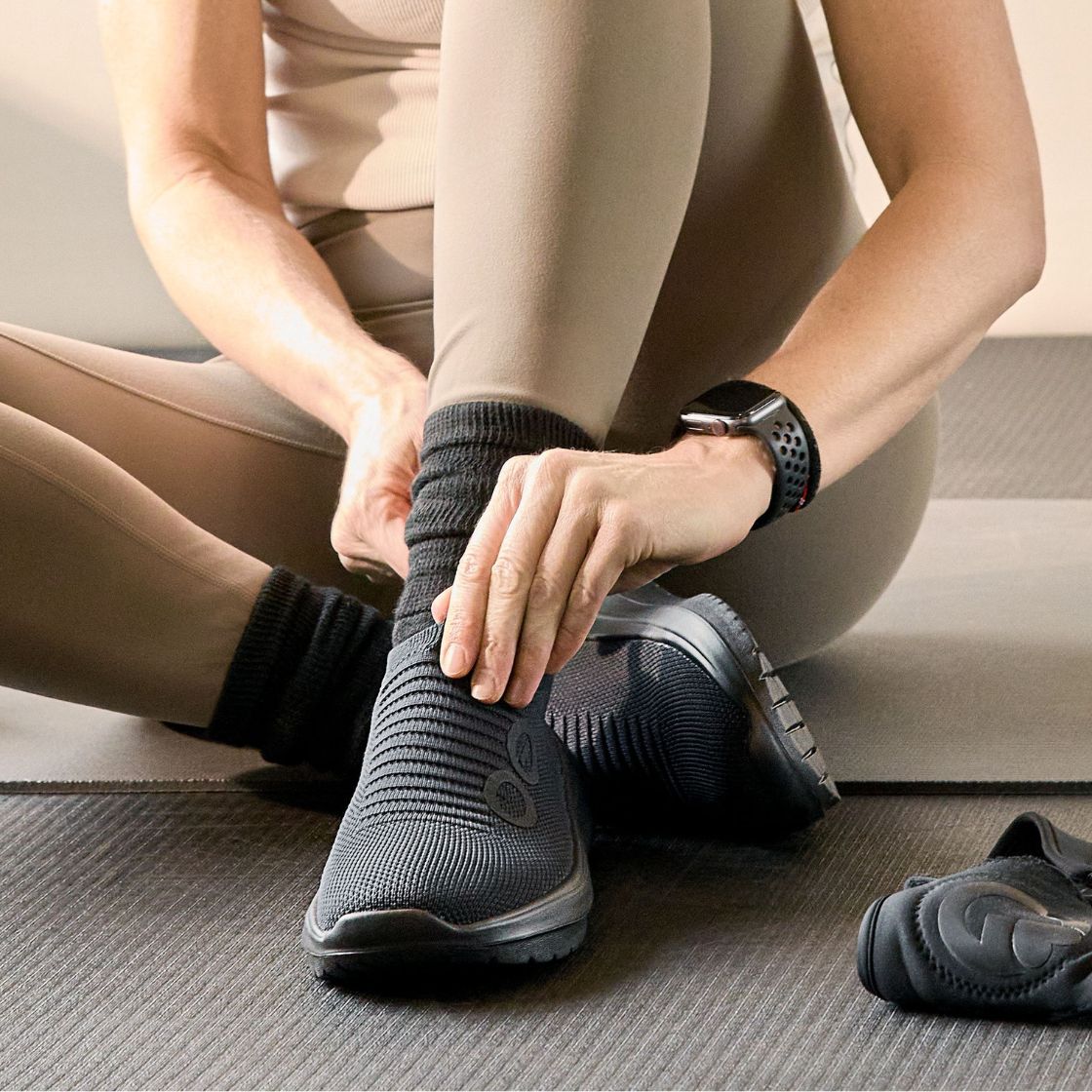 【国内正規品】OOFOS ウーフォス Woen's OOmy Zen（ウーマイ ゼン）リカバリーシューズ シューズ 靴 レディース 女性 衝撃吸収 | OOFOS | 16