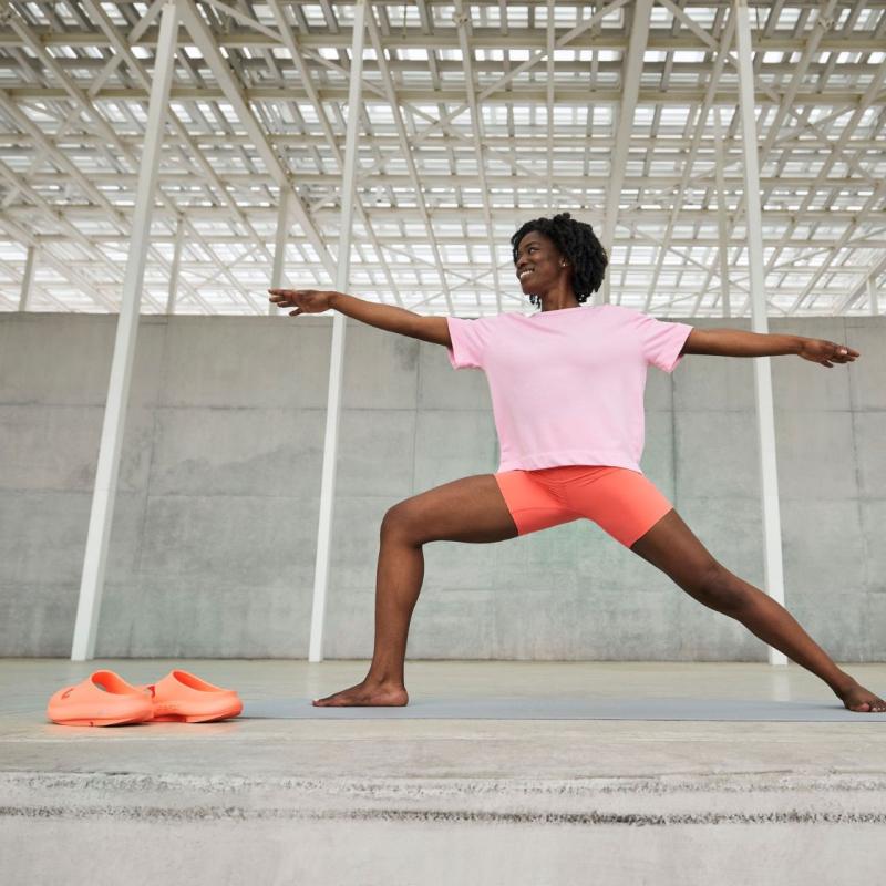 【国内正規品】OOFOS ウーフォス OOyea（ウーヤー）リカバリーサンダル ユニセックス 衝撃吸収 スポーツサンダル メンズ レディース 室内 | OOFOS | 15