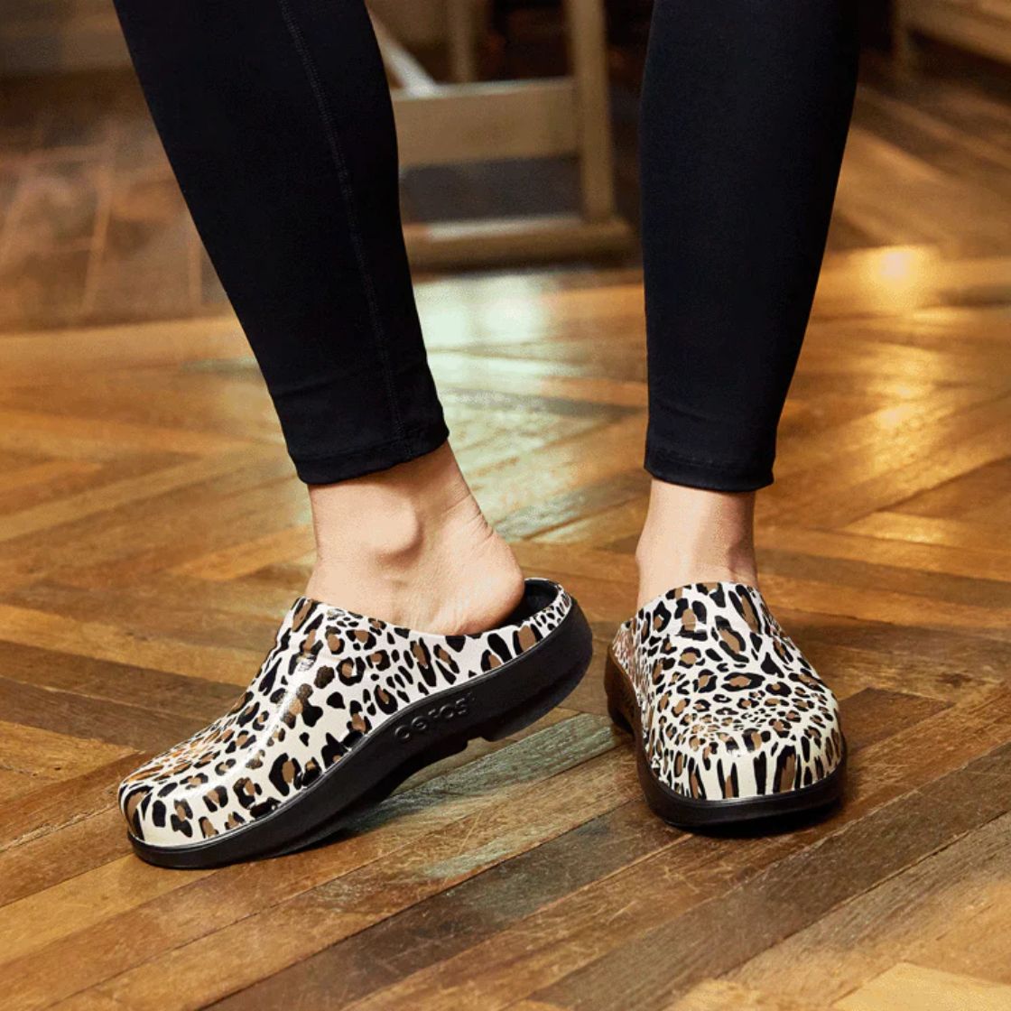 【国内正規品】OOFOS ウーフォス OOcloog Limited（ウークルッグ リミテッド）リカバリーサンダル ユニセックス 衝撃吸収 スポーツサンダル | OOFOS | 10