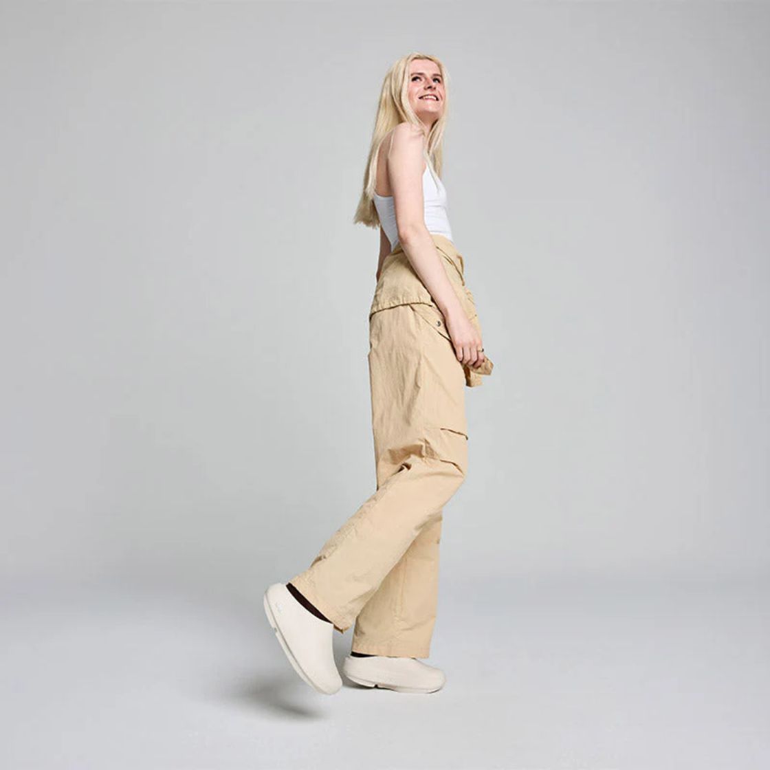 予約【26春夏New】OOFOS ウーフォス OOcloog PLUS ウークロッグプラス リカバリークロッグ メンズ レディース クロッグサンダル サボ 正規品 | OOFOS | 09