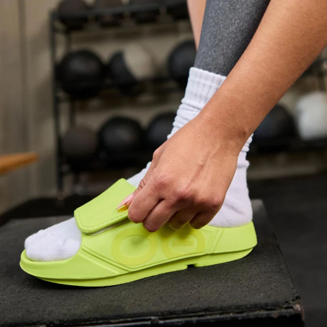 OOFOS（ウーフォス） 【セール20％OFF/新品】OOFOS OOahh Sport Flex